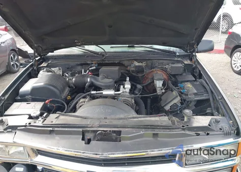 1997 Chevrolet Suburban 1500 from USA, damaged, VIN 3GNFK16R6VG149006